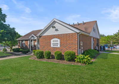 Newburgh Square Apartments Best Apartments for Rent in Westland, MI